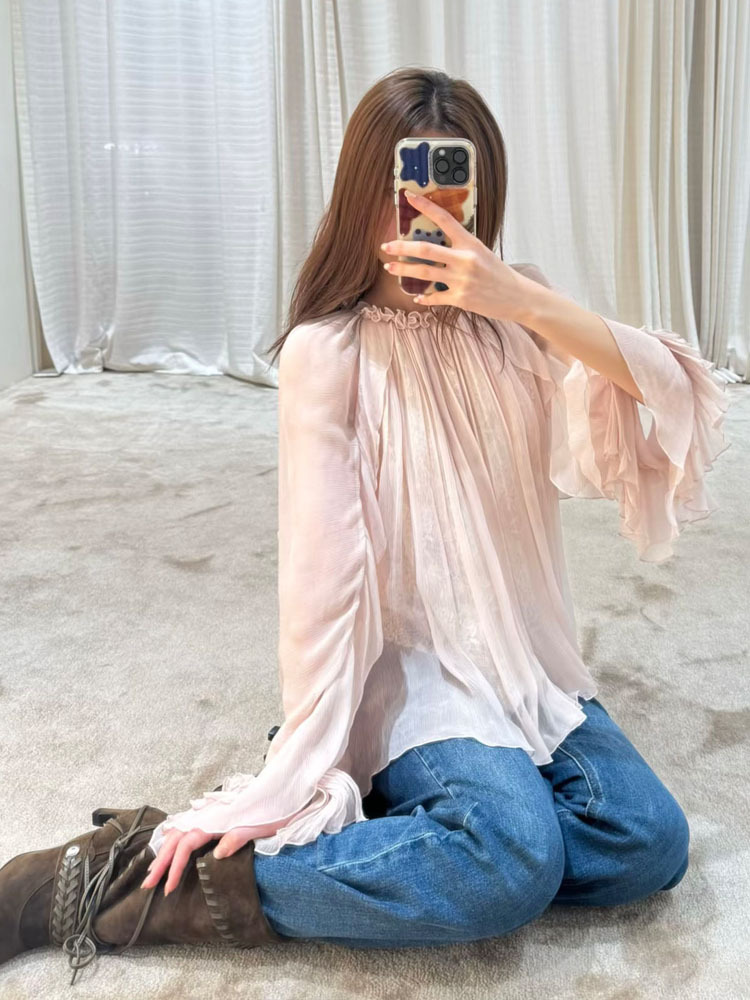 Lace ruffled loose top, stylis - огляд і ціна Collectible Collection