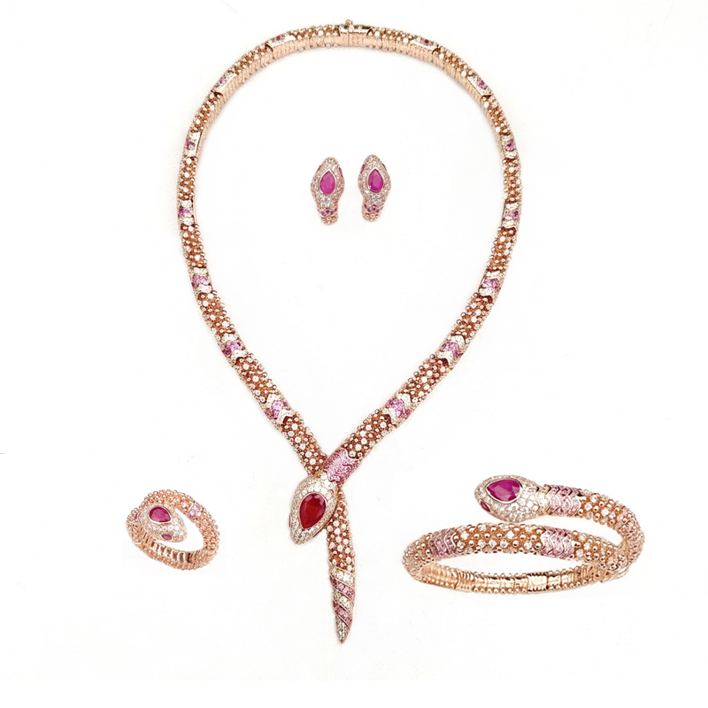 Designer Collection Necklace B - огляд і ціна Vintage Collectible Jewelry