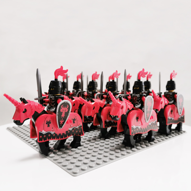Medieval Age Vintage Falcon Fr - огляд і ціна Vintage Collectible Figures
