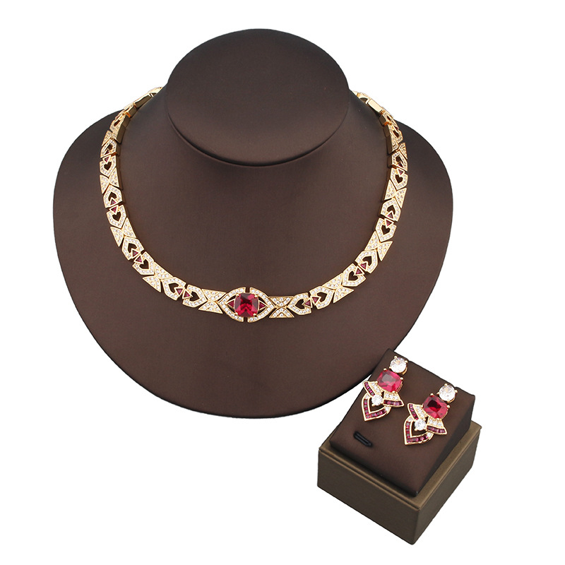 Designer Collection Style Stud - огляд і ціна Vintage Collectible Jewelry
