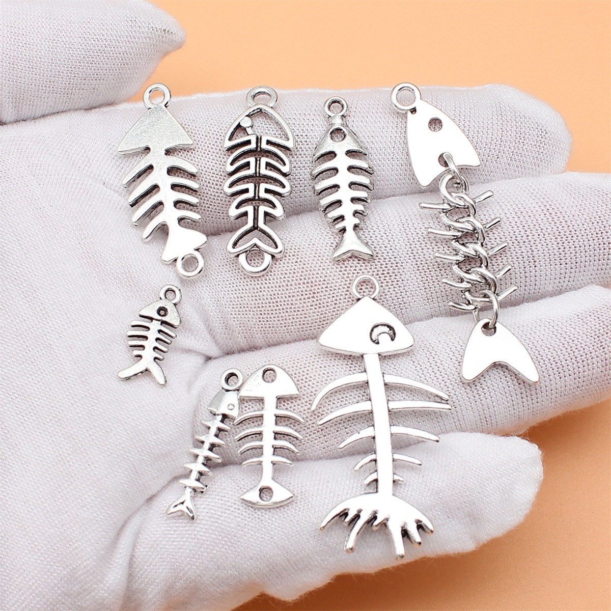 8pcs Antique Silver Color Fish - огляд і ціна Vintage Collectible Jewelry